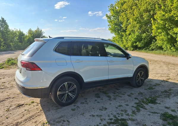 Volkswagen Tiguan cena 85000 przebieg: 111500, rok produkcji 2017 z Białystok małe 92